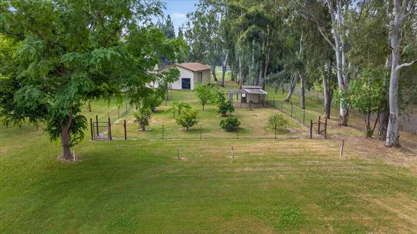 $1,050,000 | 11640 East Sierra Avenue, Clovis, CA 93619