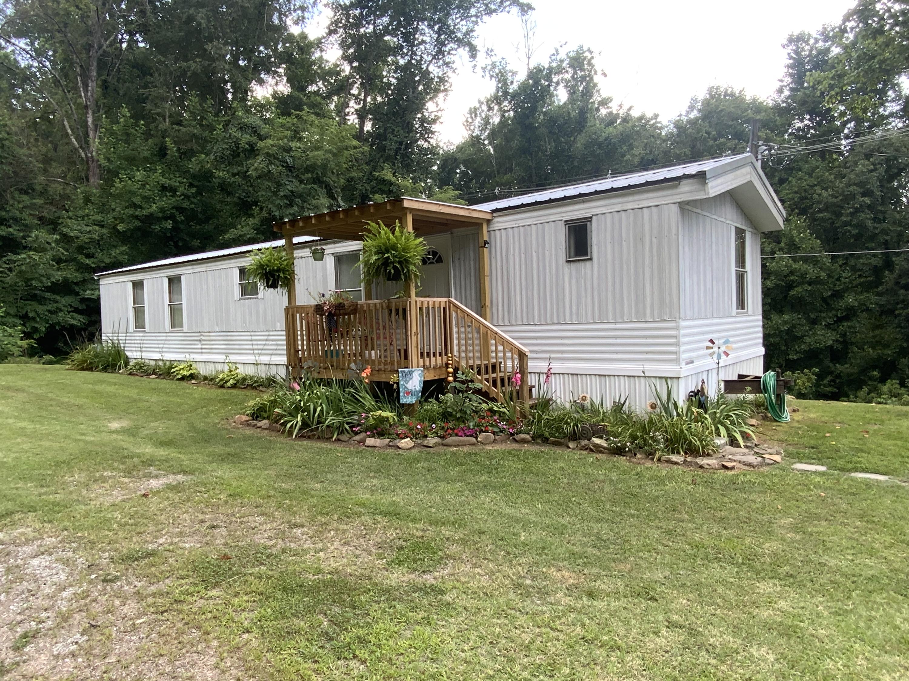 3303 Oak Grove Road Rocky Top, TN 37769 - Photo 1 of 29 E984455D-40E2-4117-85A0-3B35F90E0E4D