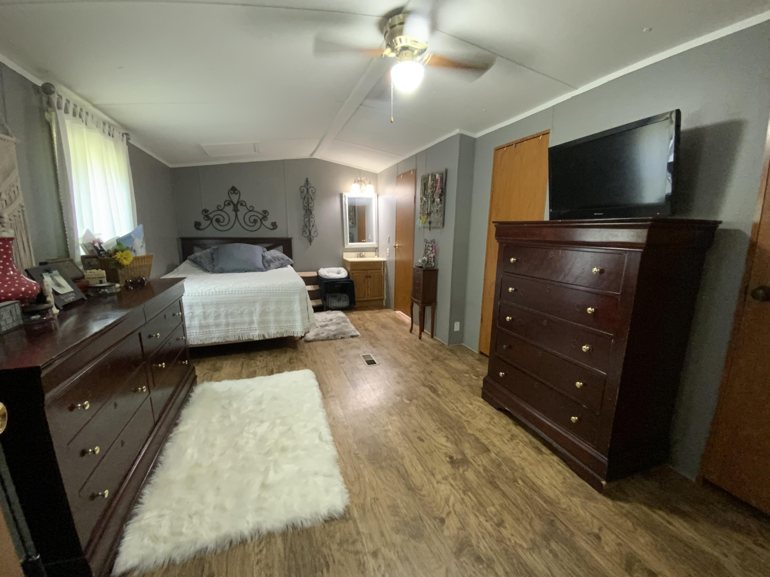 3303 Oak Grove Road Rocky Top, TN 37769 - Photo 12 of 29 157DEEE8-1E90-4D00-8686-E02F9D68CB4F