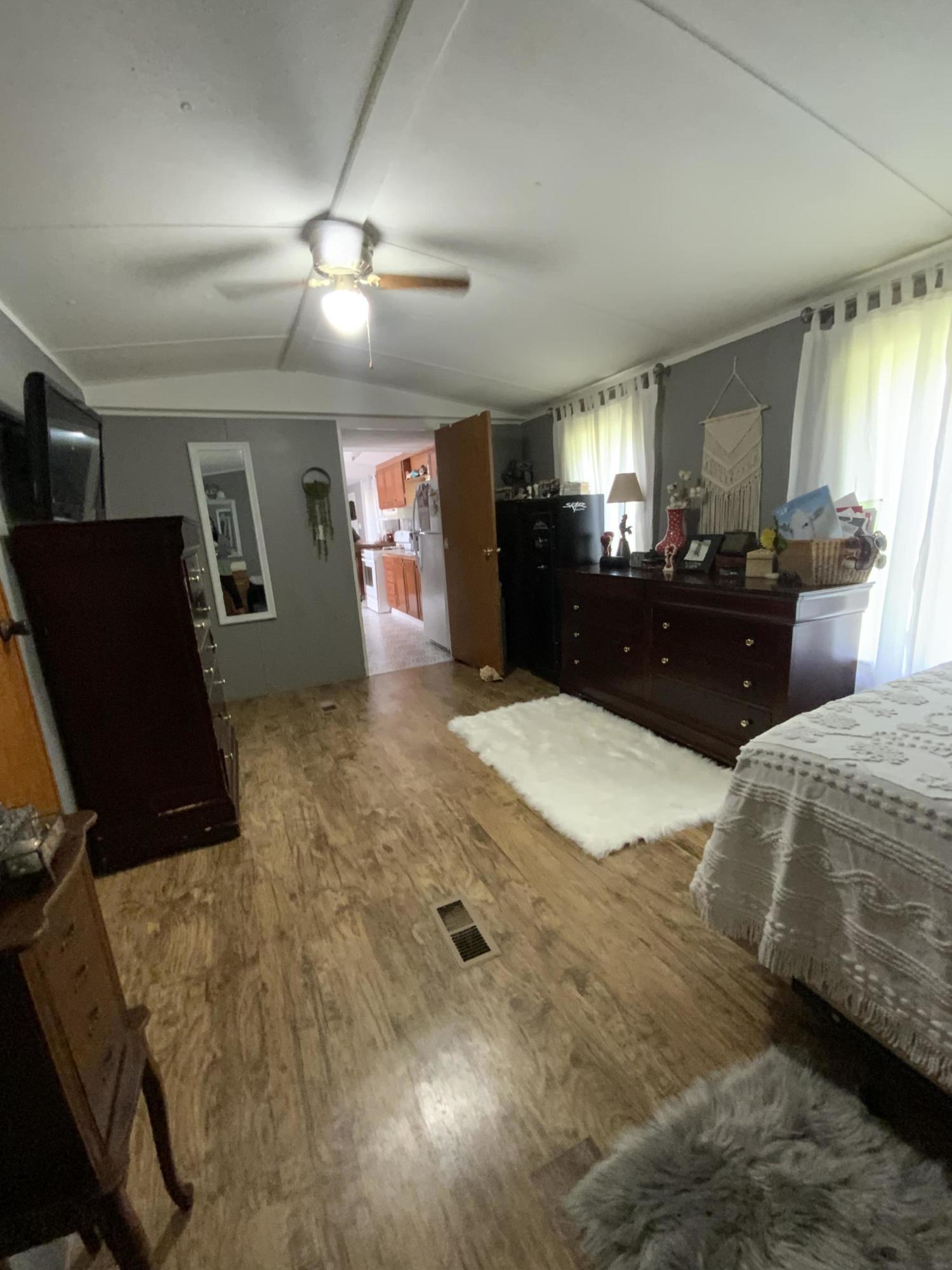 3303 Oak Grove Road Rocky Top, TN 37769 - Photo 15 of 29 9802DF50-3628-4A15-A3D7-46FF5C3CA413