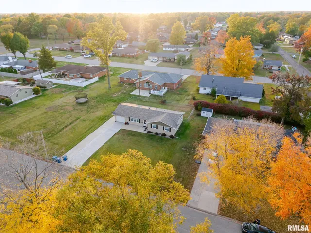 $170,000 | 628 Sara Drive, Centralia, IL 62801