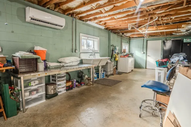 a view of a backyard with green space