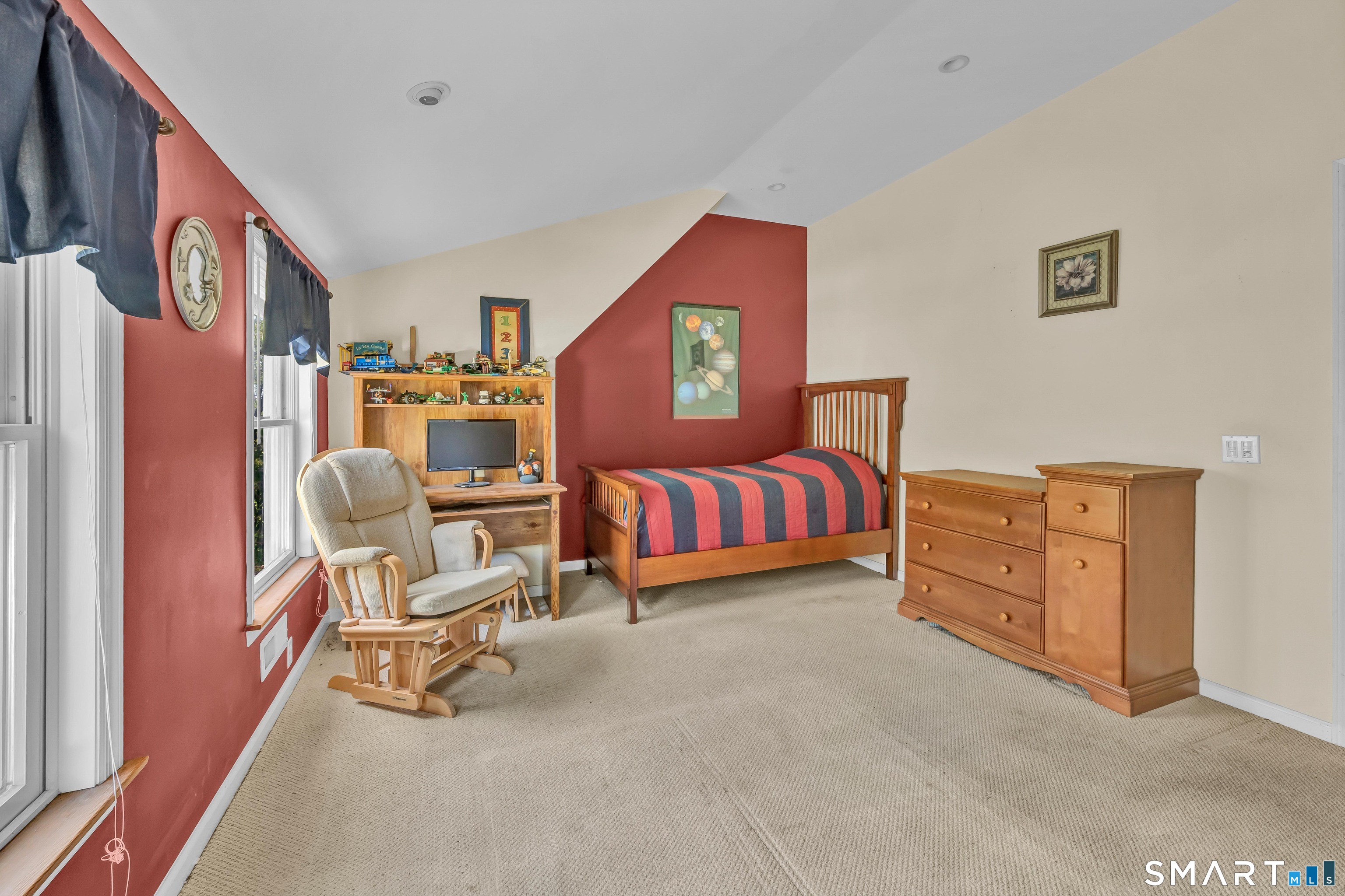 30 Whisconier Road Brookfield, CT 06804 - Photo 26 of 39 a living room with furniture