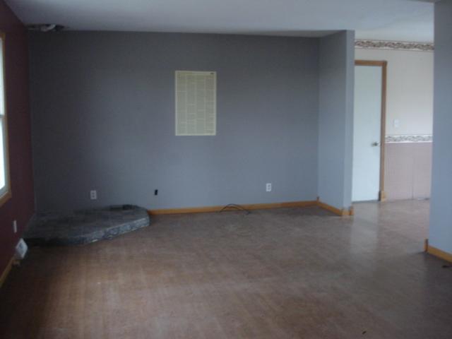 4728 Harts Mill Road Clinton, IA 52732 - Photo 5 of 5 Gallery Image 5