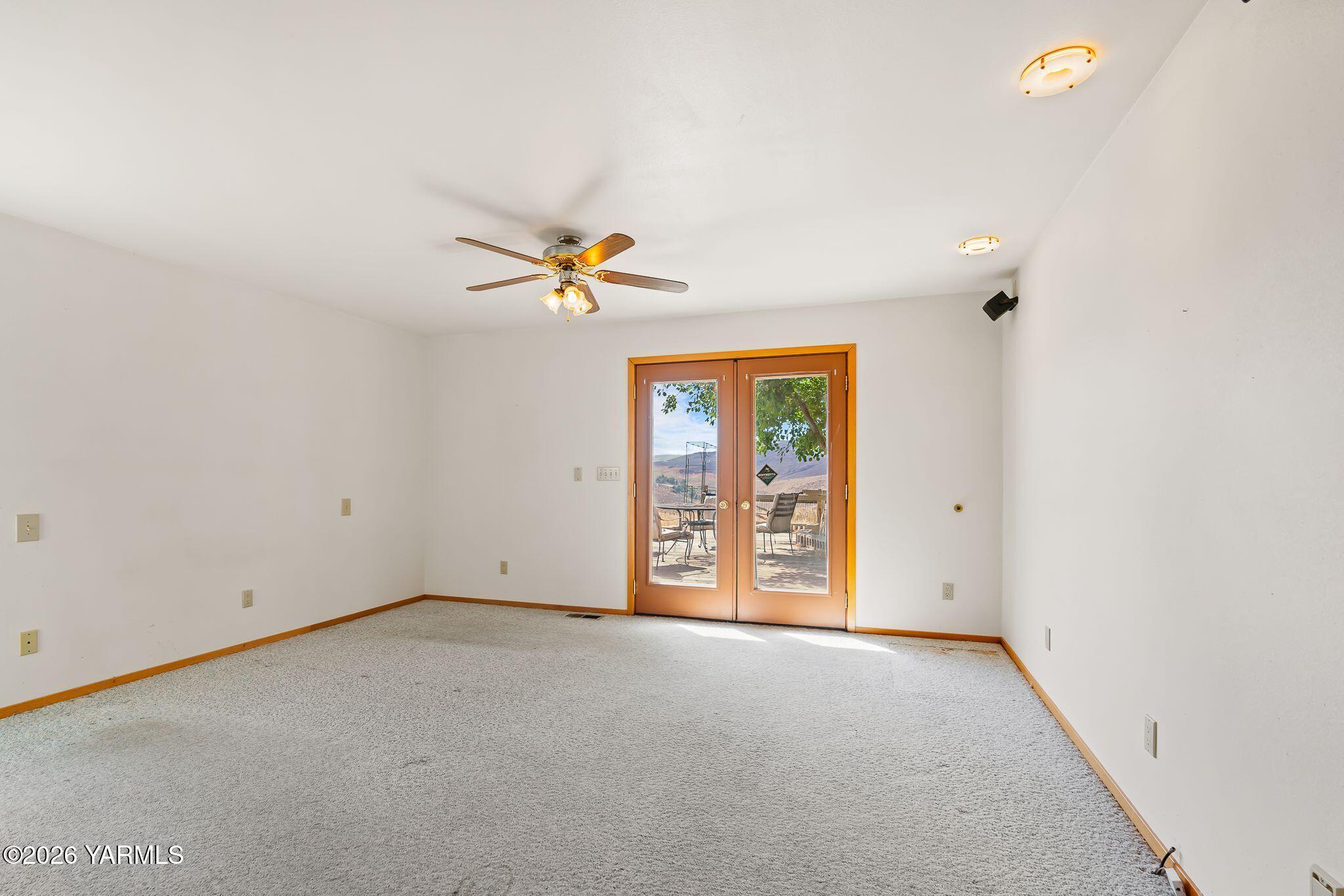 723 Burbank Creek Road Yakima, WA 98901 - Photo 16 of 48 723 Burbank Creek Rd-16