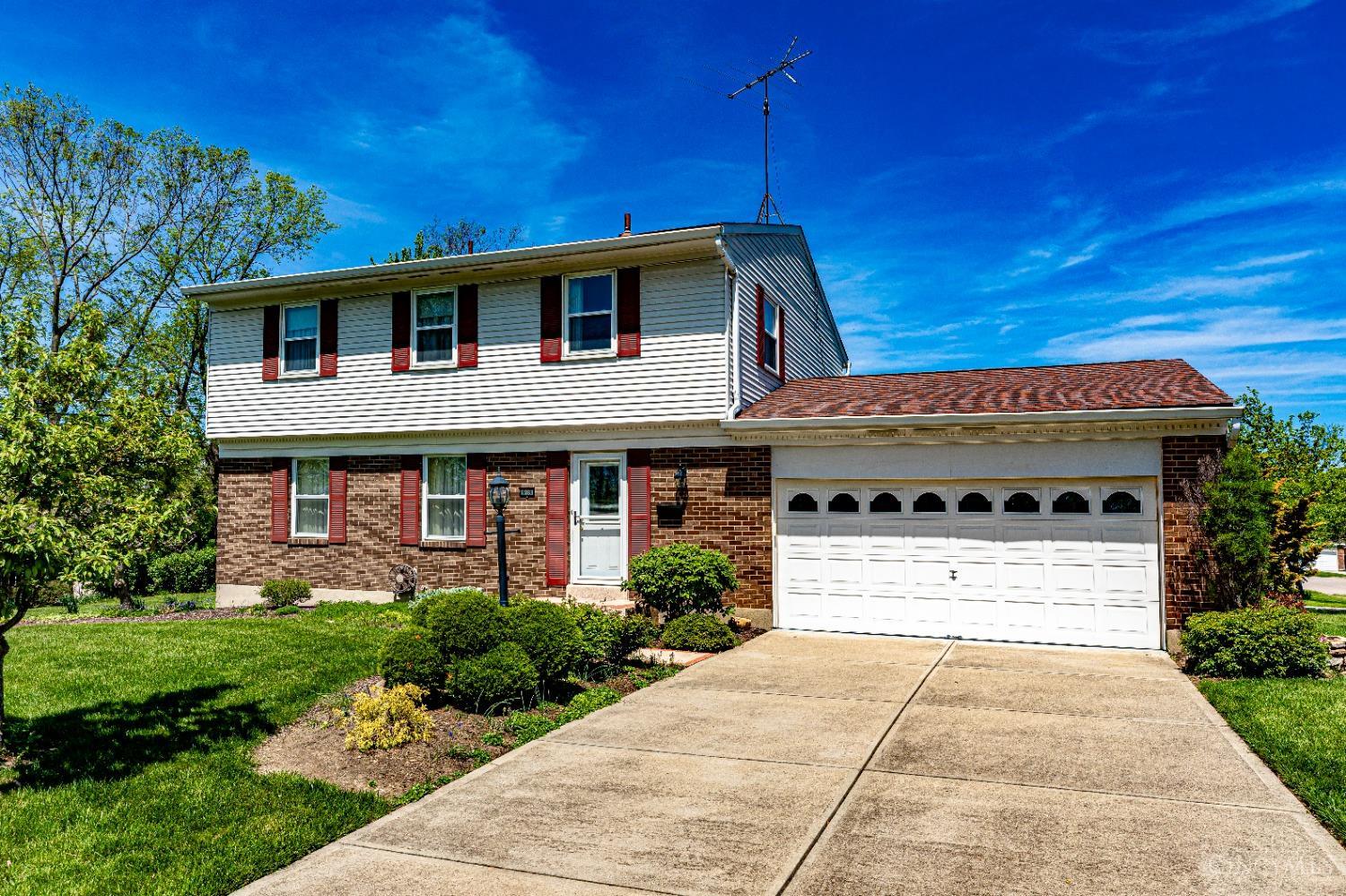 918 Yorkhaven Road Springdale, OH 45240 - Photo 1 of 28