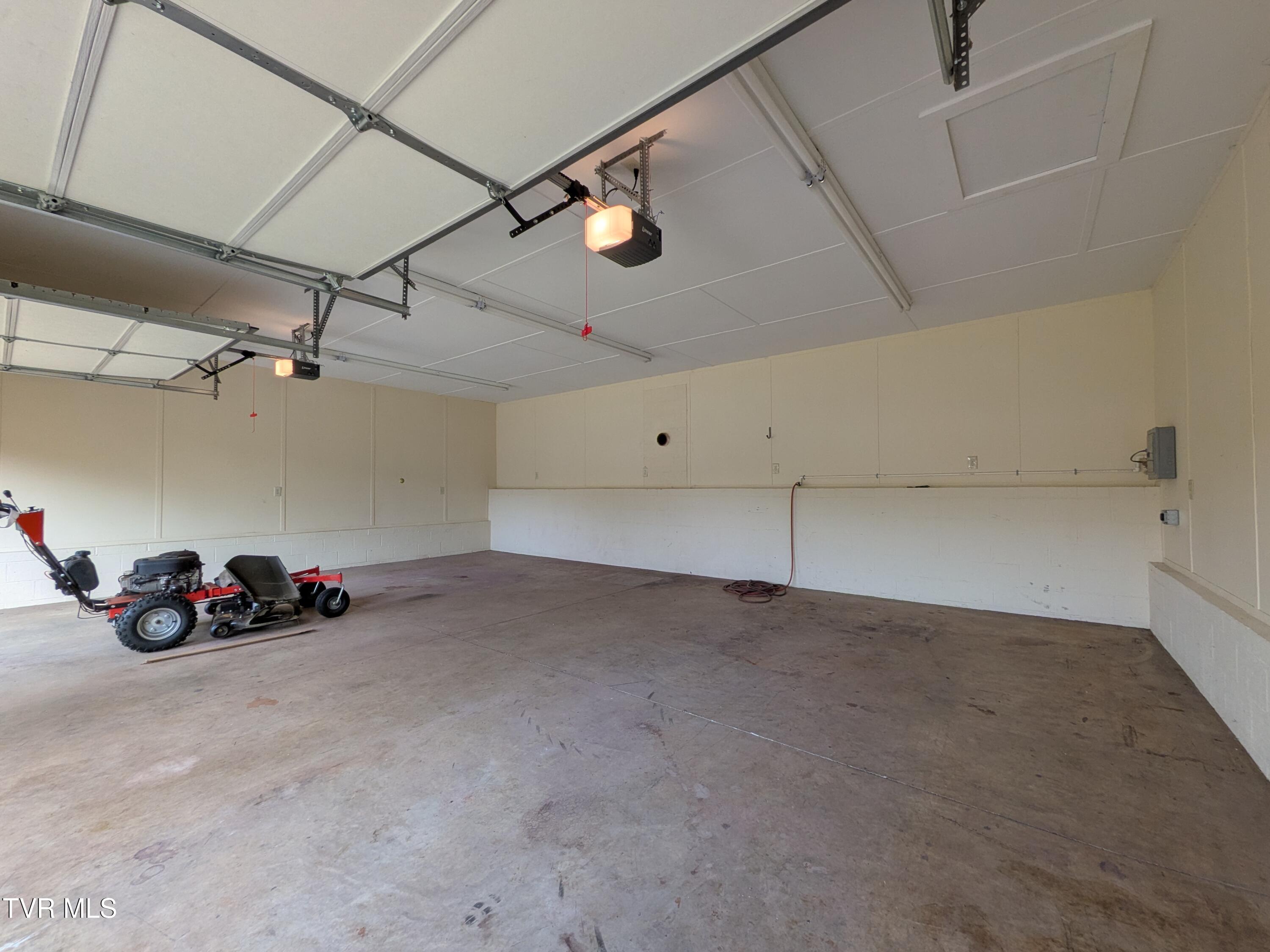 113 Nave Hollow Road Elizabethton, TN 37643 - Photo 67 of 91 Bonus Garage(8)