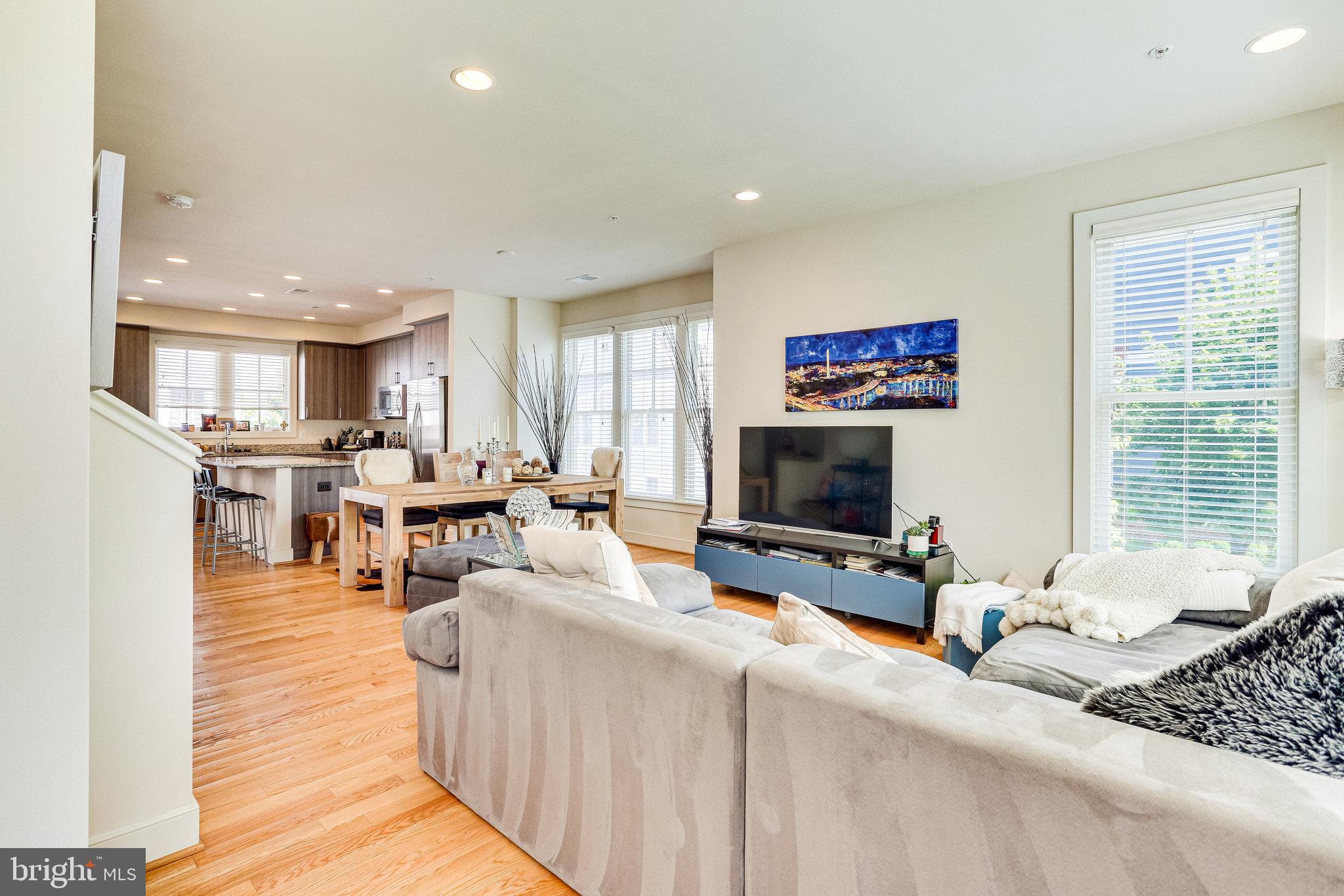 20 Ellsworth Heights Street Silver Spring, MD 20910 - Photo 4 of 76