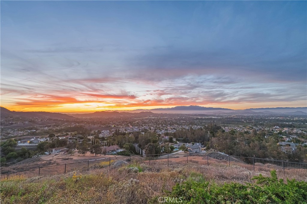 16727 Pienza Court Riverside, CA 92503 - Photo 8 of 41 Open hillside below