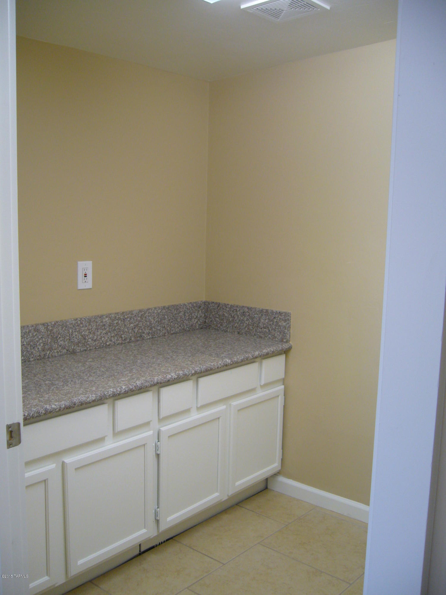 1243 West Kleindale Road Tucson, AZ 85705 - Photo 10 of 46 a view of storage and utility room
