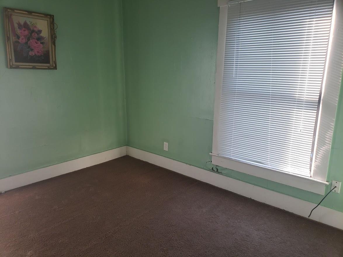 2208 Yankee Road Middletown, OH 45044 - Photo 7 of 12 Gallery Image 7