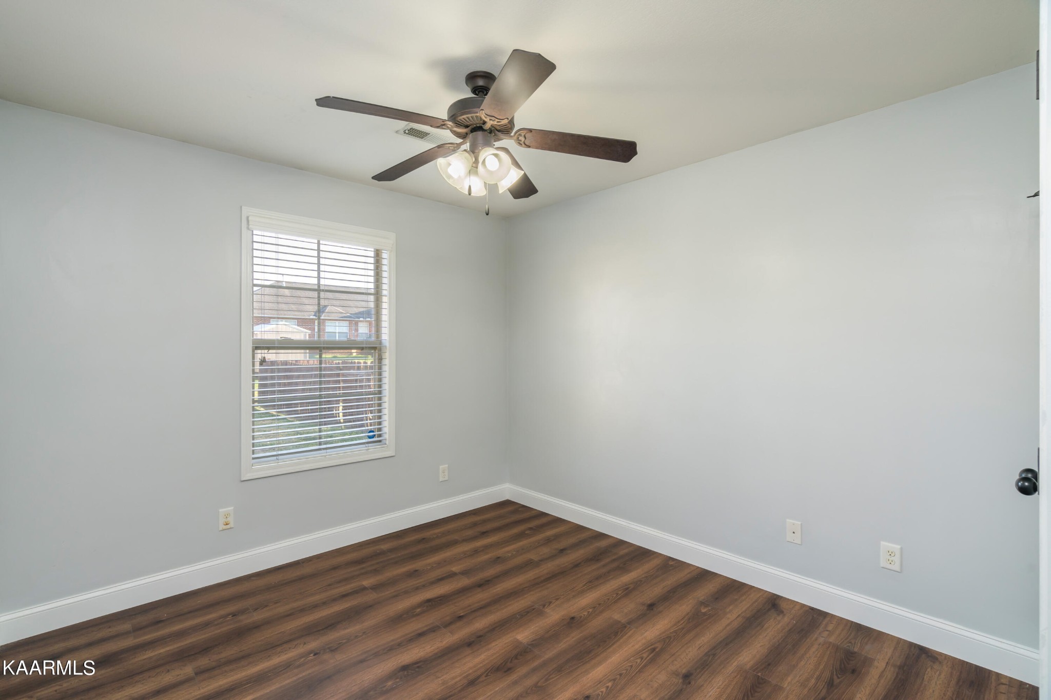 7635 Applecross Road Corryton, TN 37721 - Photo 17 of 28