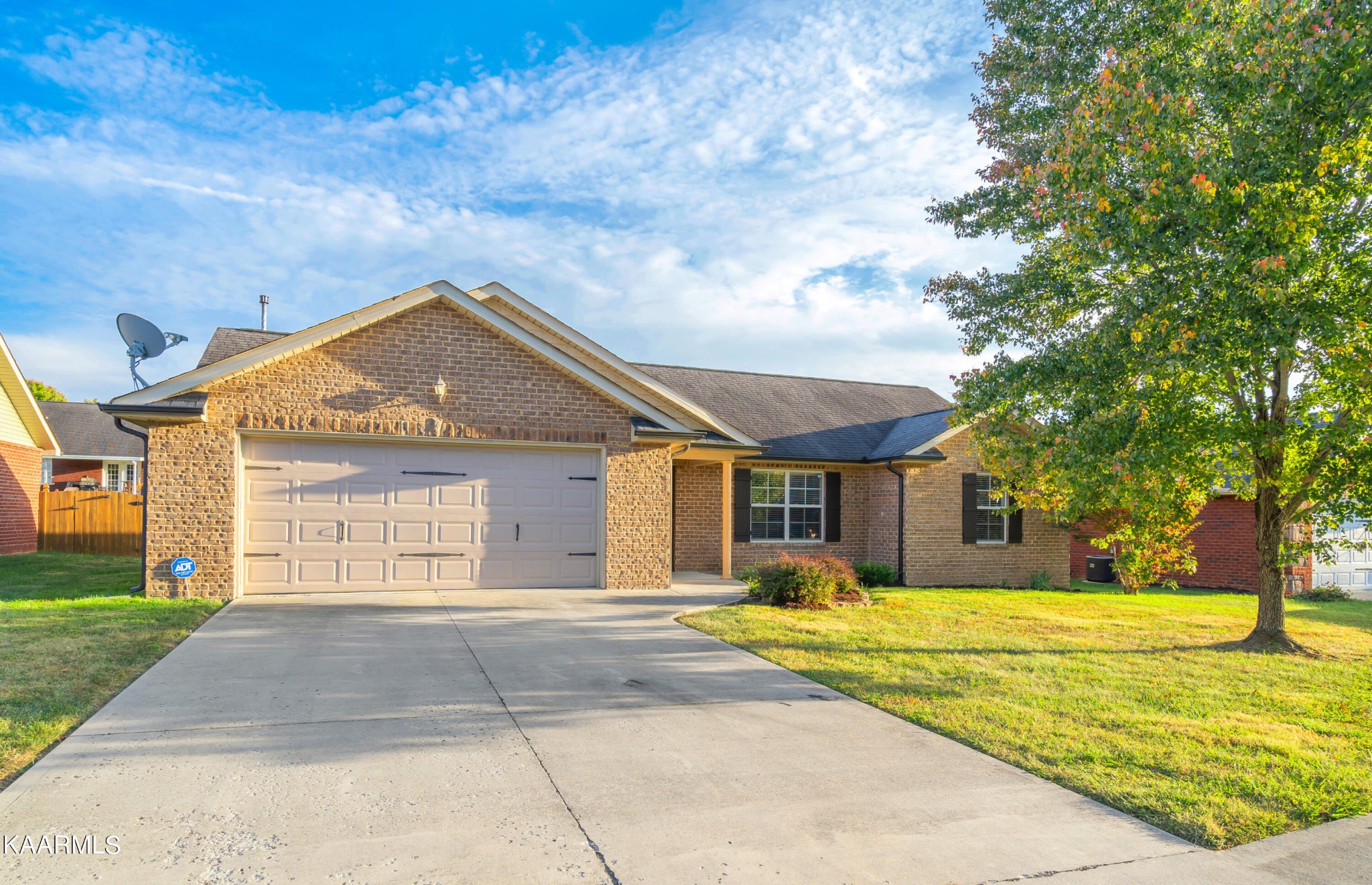 7635 Applecross Road Corryton, TN 37721 - Photo 3 of 28
