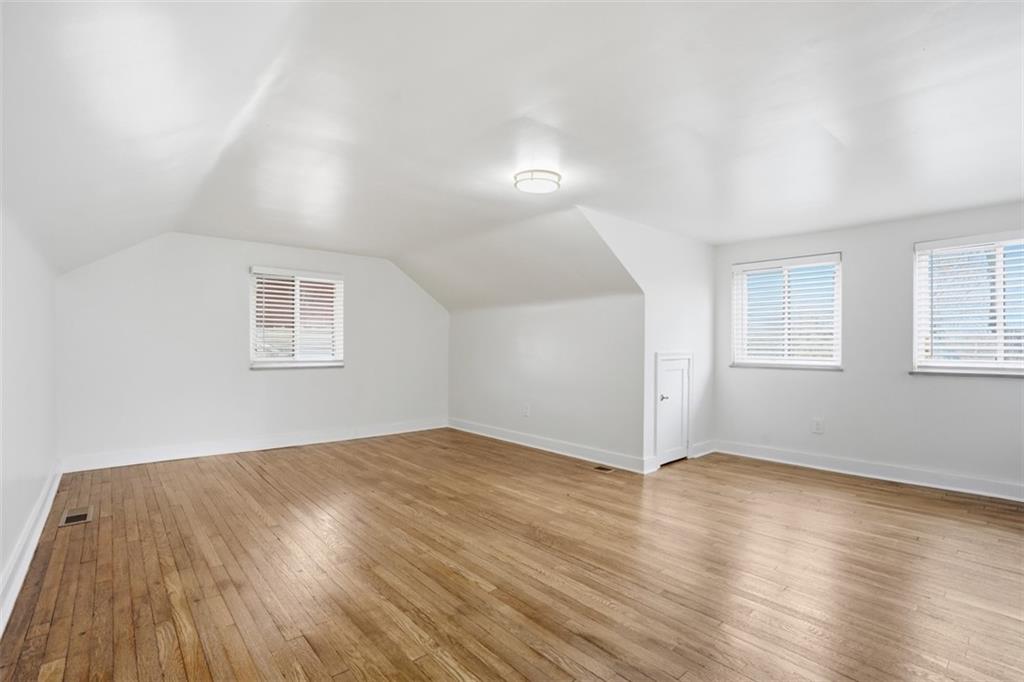 554 Richland Road Pittsburgh, PA 15228 - Photo 23 of 38 Gallery Image 23