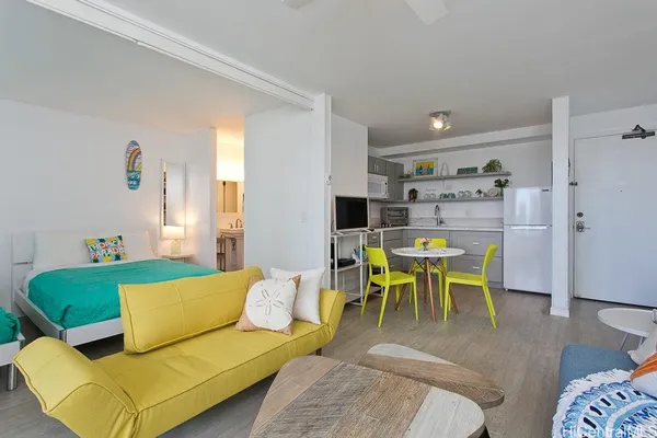 $2,450 | 2240 Kūhiō Avenue, Unit 1311, Honolulu, HI 96815