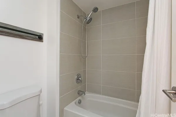 $2,450 | 2240 Kūhiō Avenue, Unit 1311, Honolulu, HI 96815