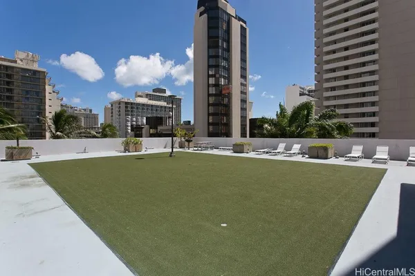 $2,450 | 2240 Kūhiō Avenue, Unit 1311, Honolulu, HI 96815
