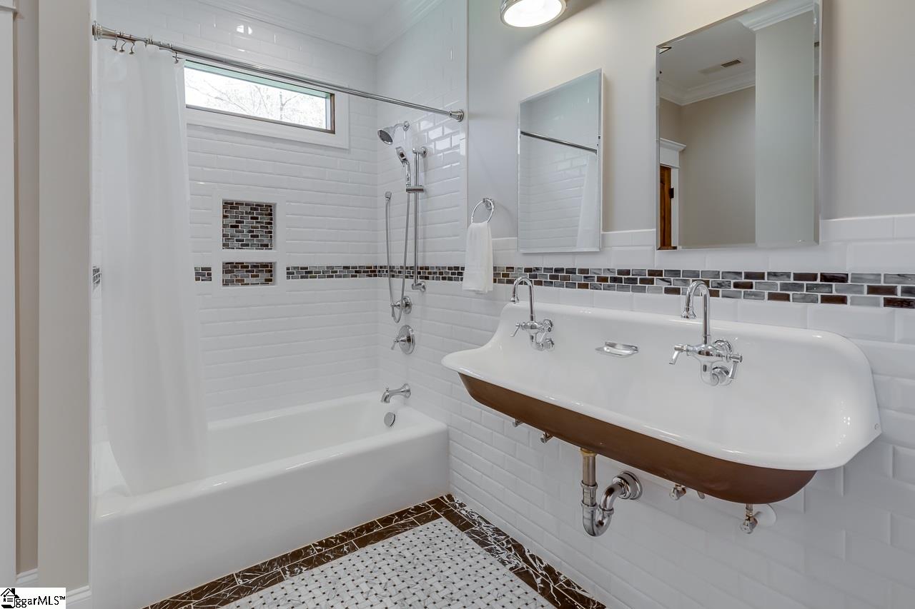 105 Parker Road Honea Path, SC 29654 - Photo 21 of 36