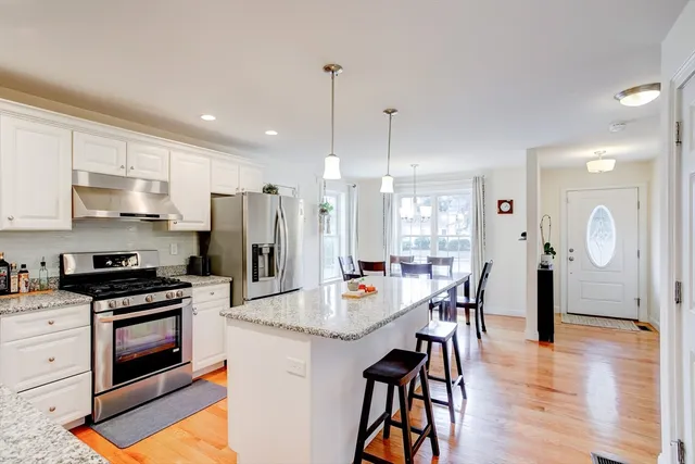 $4,400 | 3 Hawthorne Street, Unit 3, Woburn, MA 01801