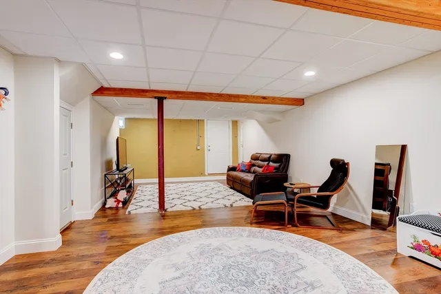 $4,400 | 3 Hawthorne Street, Unit 3, Woburn, MA 01801