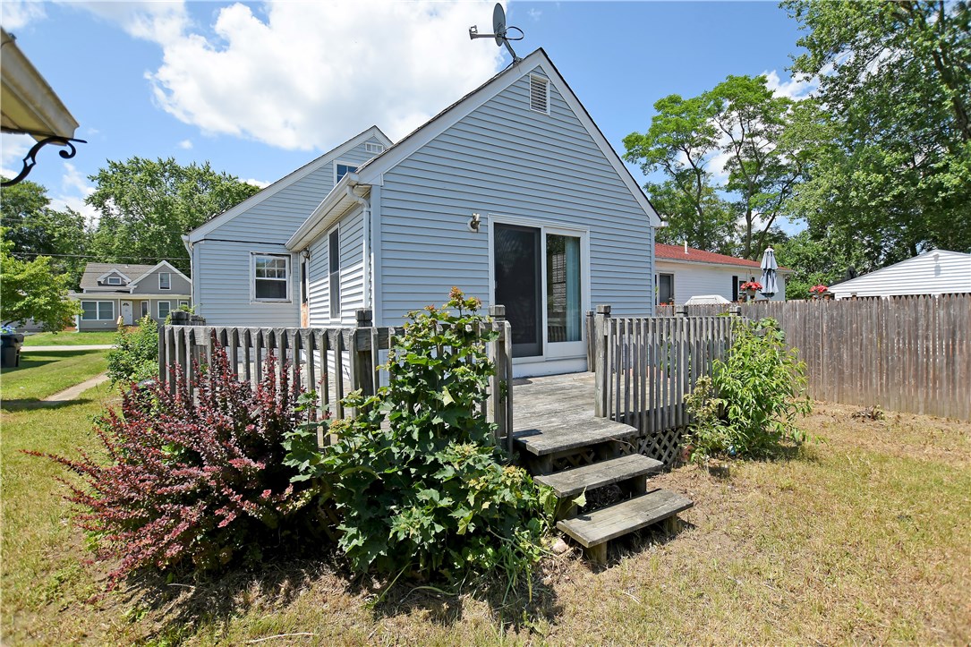 206 Holmes Road Warwick, RI 02888 - Photo 19 of 20 Gallery Image 19