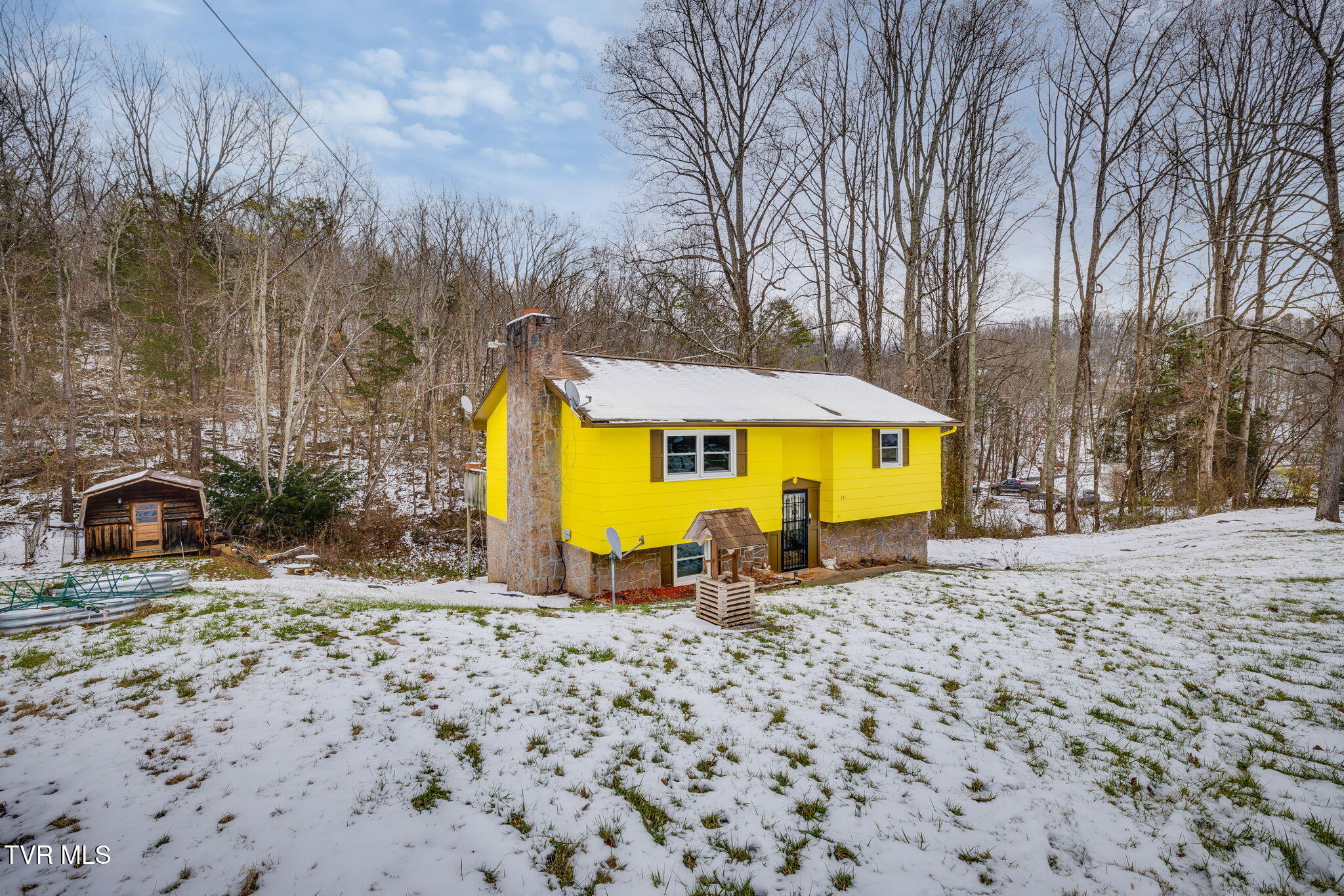 331 Sneed Hill Road Elizabethton, TN 37643 - Photo 3 of 35 003