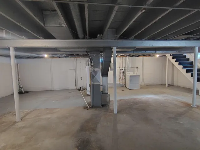 $1,950 | 4125 Alabama Street, Hobart, IN 46342