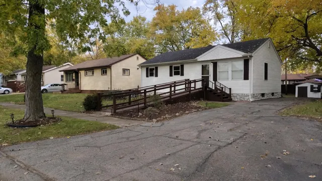 $1,950 | 4125 Alabama Street, Hobart, IN 46342