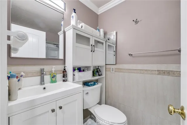 $475,000 | 2520 North Tustin Avenue, Unit B, Santa Ana, CA 92705