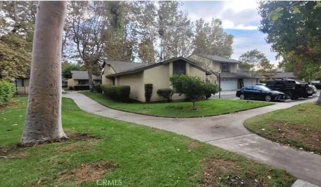 $475,000 | 2520 North Tustin Avenue, Unit B, Santa Ana, CA 92705