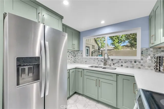 $475,000 | 2520 North Tustin Avenue, Unit B, Santa Ana, CA 92705