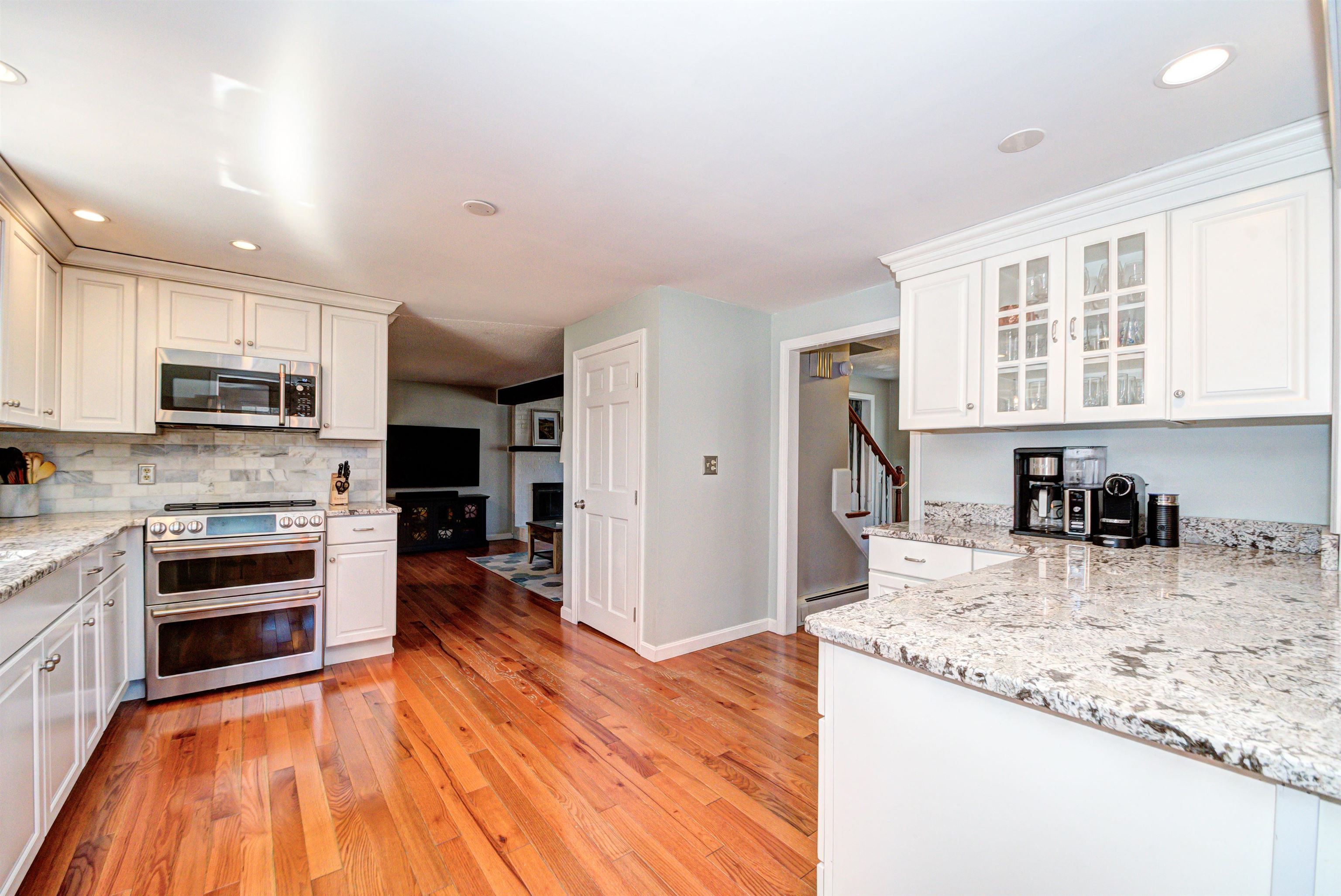 7 Heritage Hill Road Windham, NH 03087 - Photo 4 of 60 Gallery Image 4