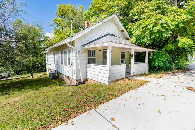 $149,900 | 201 North Adams Street, Bloomington, IN 47404