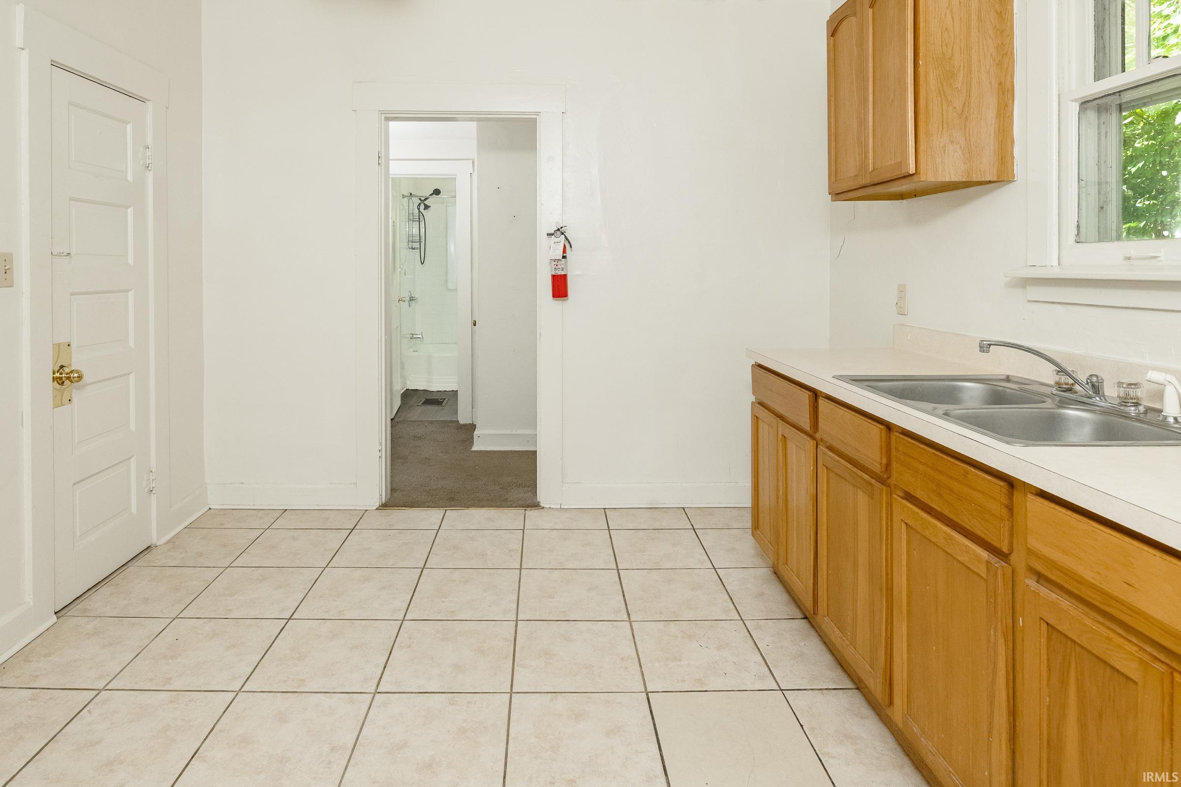 201 North Adams Street Bloomington, IN 47404 - Photo 16 of 35