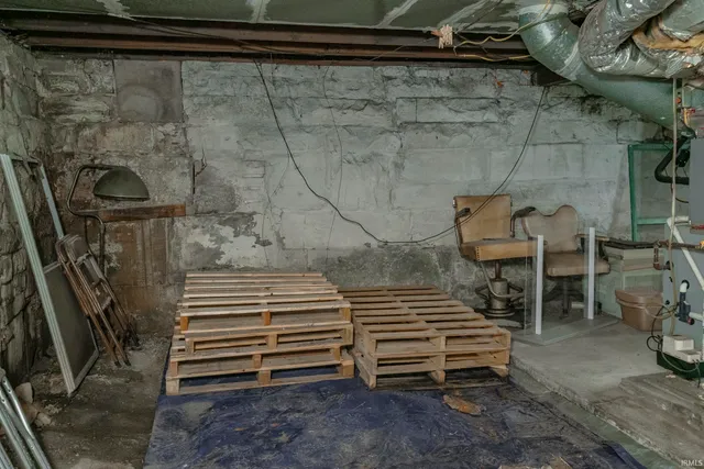 $149,900 | 201 North Adams Street, Bloomington, IN 47404