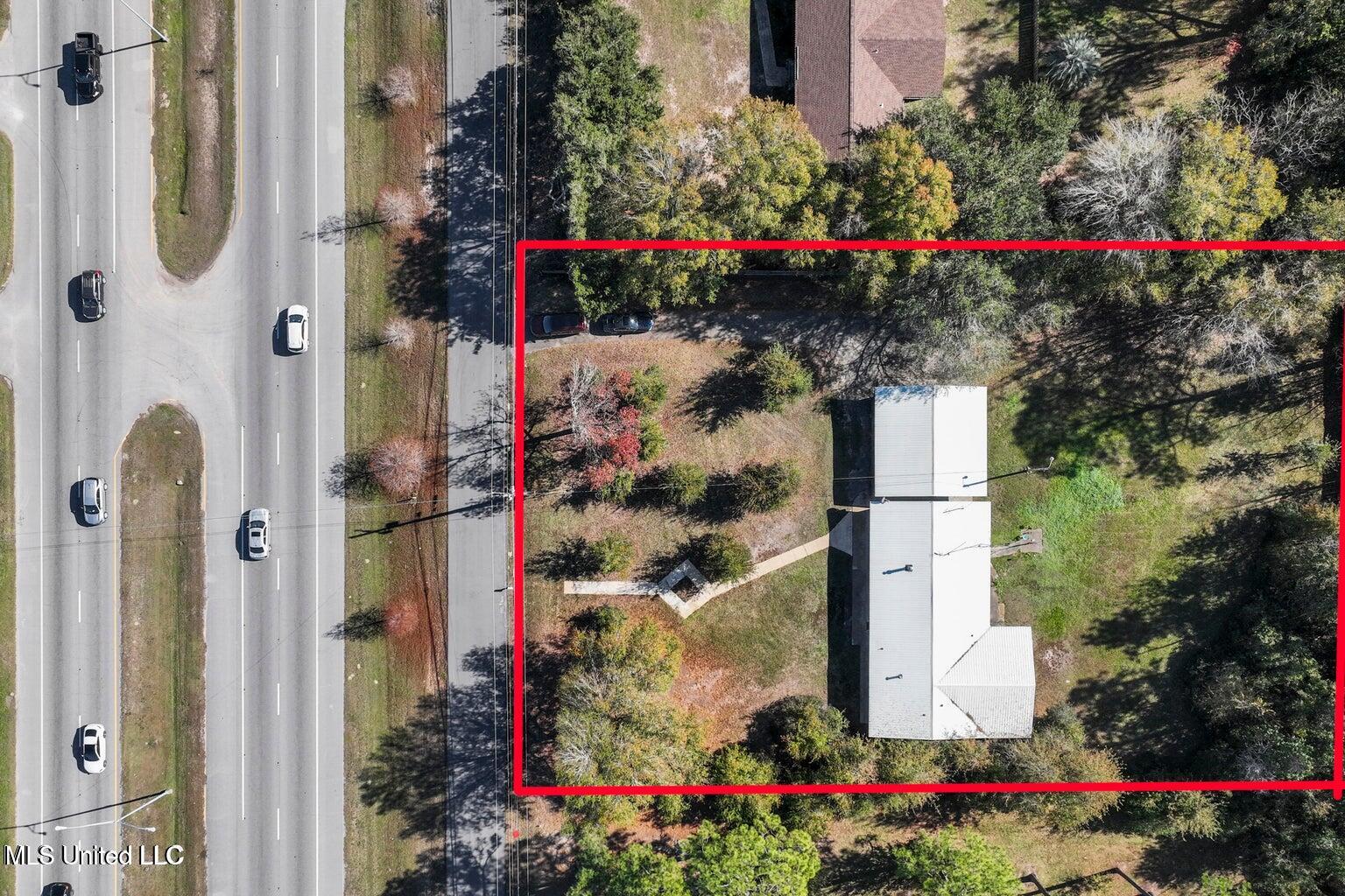 6 Davis Bayou Circle Ocean Springs, MS 39564 - Photo 34 of 67 20241221173950881905000000-o