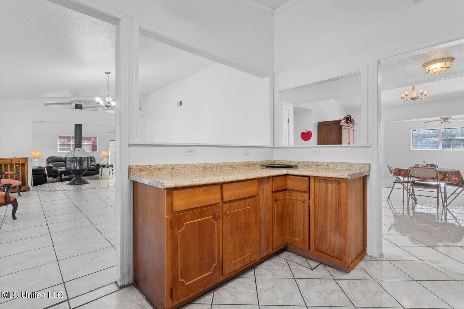 6 Davis Bayou Circle Ocean Springs, MS 39564 - Photo 42 of 67 20241221174042693469000000-o