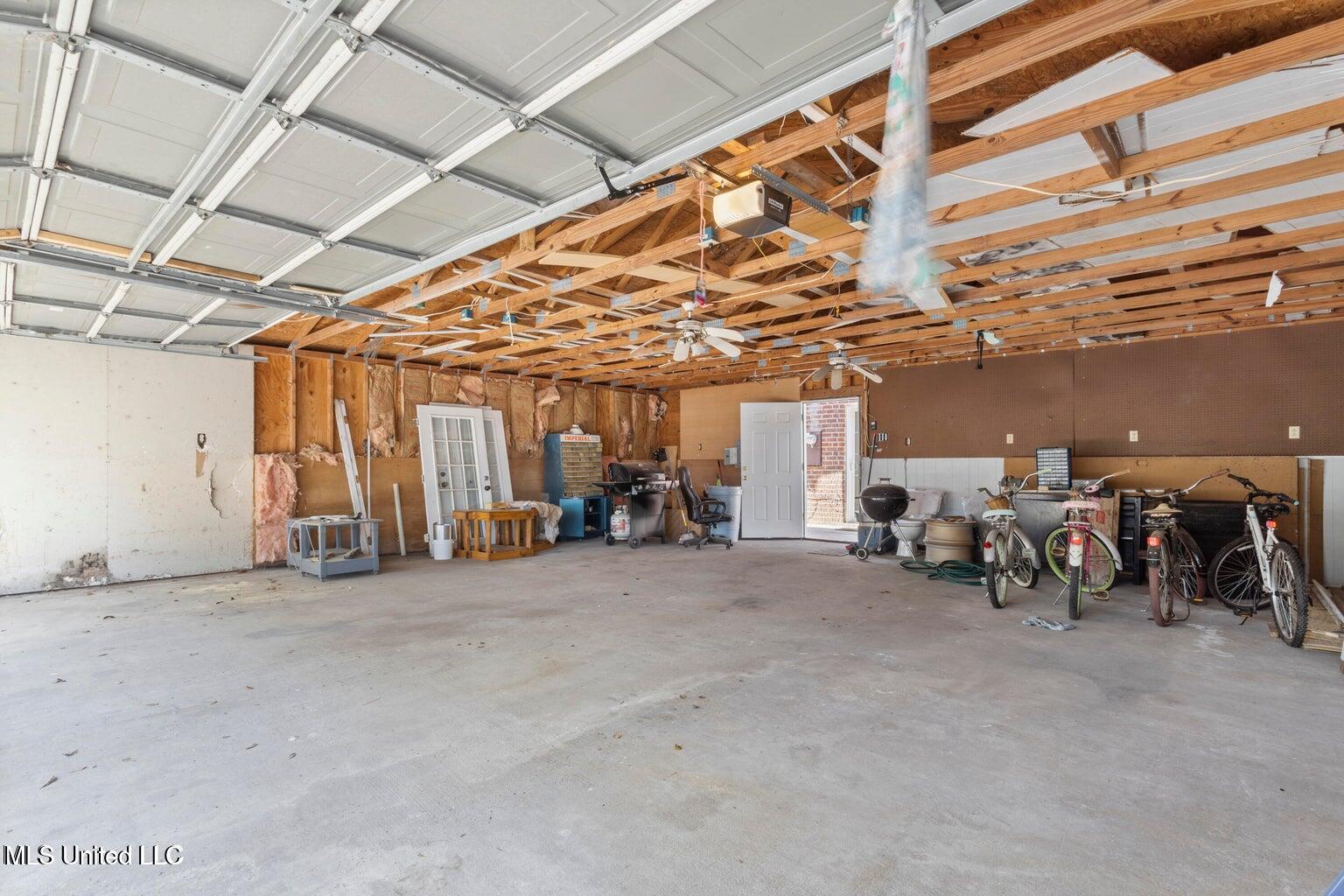 6 Davis Bayou Circle Ocean Springs, MS 39564 - Photo 52 of 67 20241221174108765444000000-o