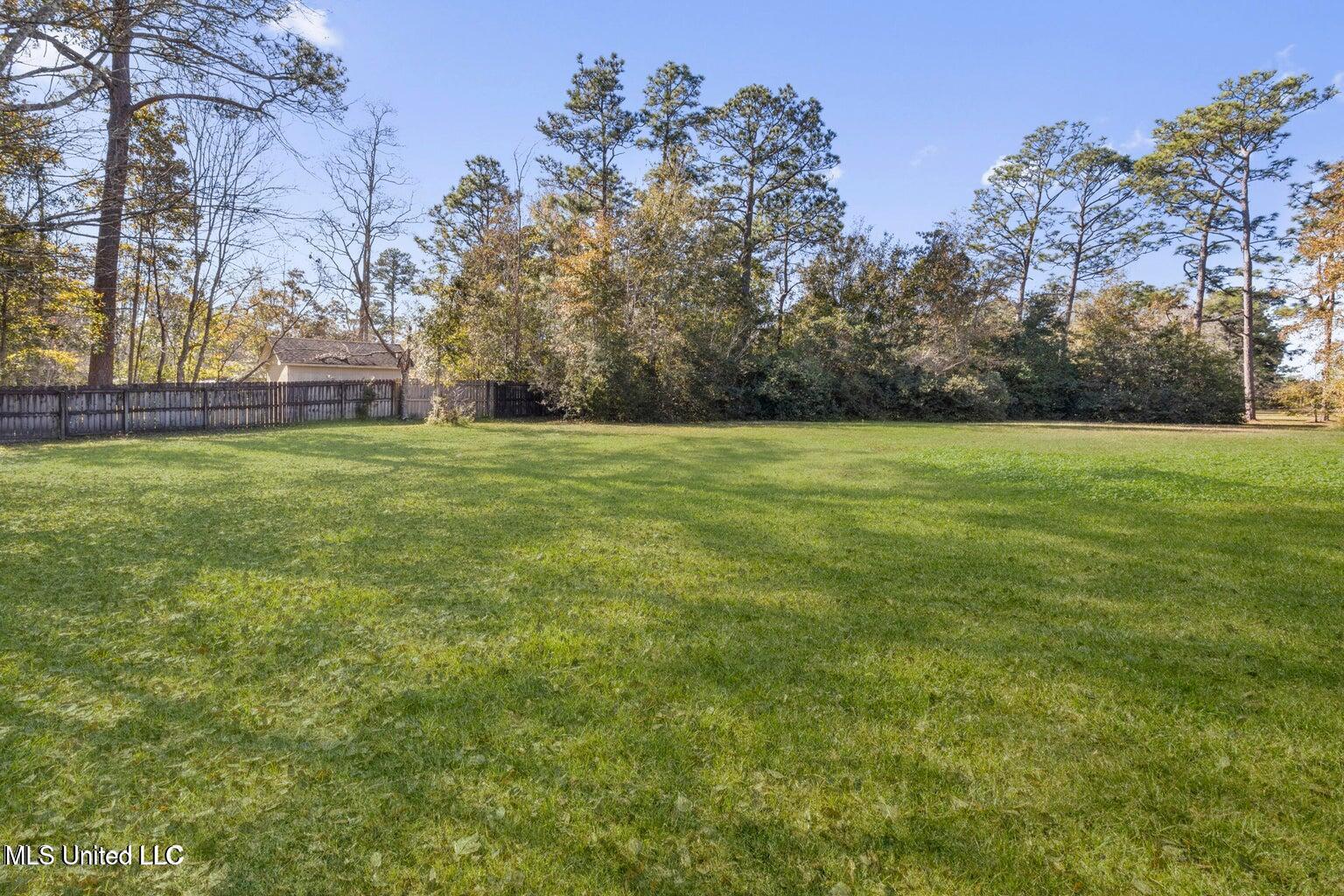 6 Davis Bayou Circle Ocean Springs, MS 39564 - Photo 56 of 67 20241221174117380289000000-o