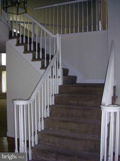 68 Rutherford Circle Sterling, VA 20165 - Photo 1 of 27 Interior (General)