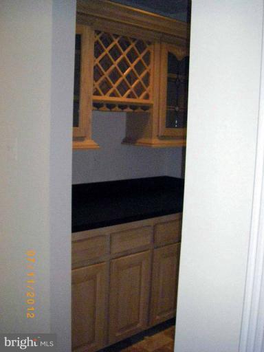 68 Rutherford Circle Sterling, VA 20165 - Photo 22 of 27 Butlers Pantry