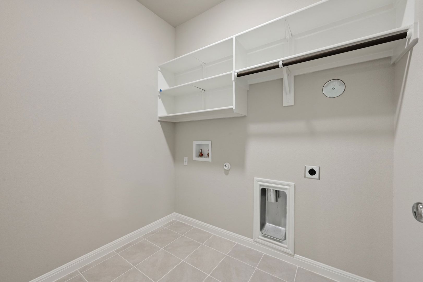 174 Hornet Street Elgin, TX 78621 - Photo 26 of 36 a view of an empty room