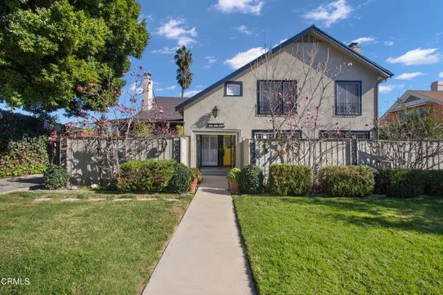 $3,900 | 456 South El Molino Avenue, Pasadena, CA 91101