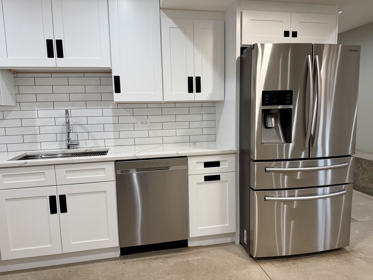 4730 West Grace Street, Unit 3 Chicago, IL 60641 - Photo 4 of 26