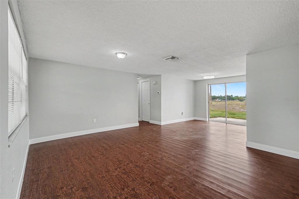 7037 Magnolia Valley Drive New Port Richey, FL 34653 - Photo 4 of 19