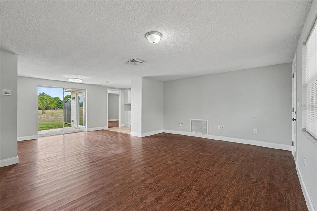 7037 Magnolia Valley Drive New Port Richey, FL 34653 - Photo 5 of 19