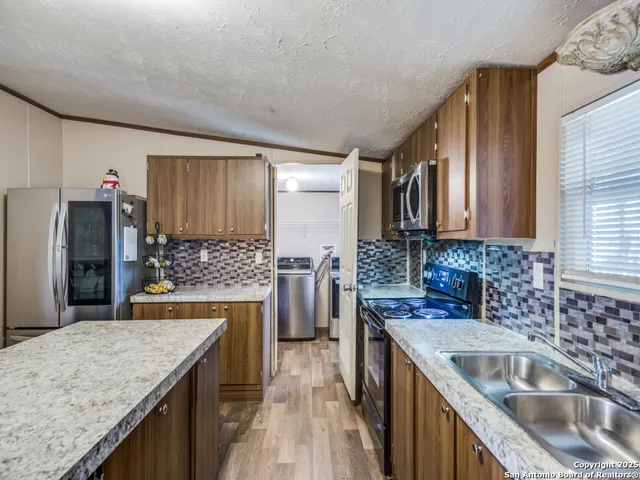 $280,000 | 108 River Run Drive, Poteet, TX 78065