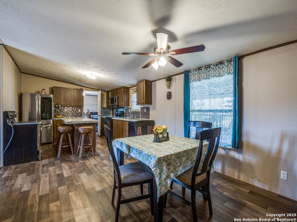 108 River Run Drive Poteet, TX 78065 - Photo 10 of 27