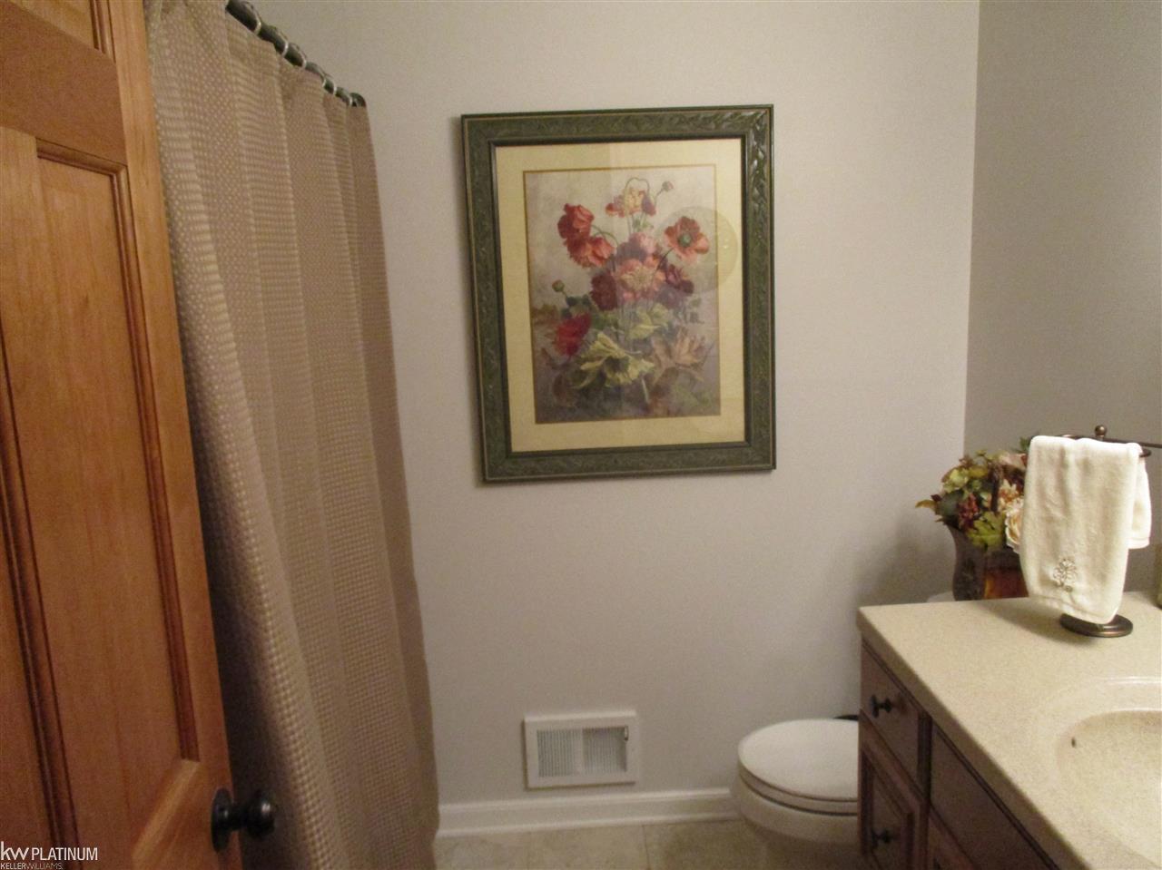 15463 Almont Road Allenton, MI 48002 - Photo 17 of 29 31308135-16.JPG