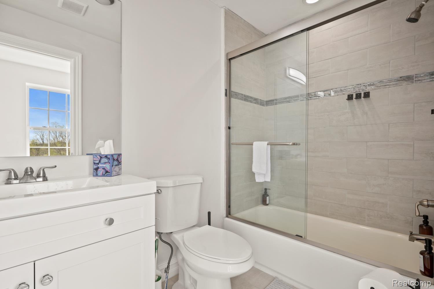 3229 Lohr Road Ann Arbor, MI 48108 - Photo 20 of 23